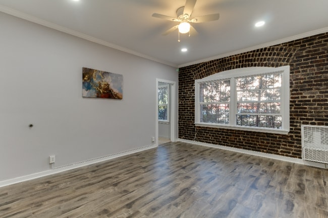 Building Photo - 730 S Catalina St