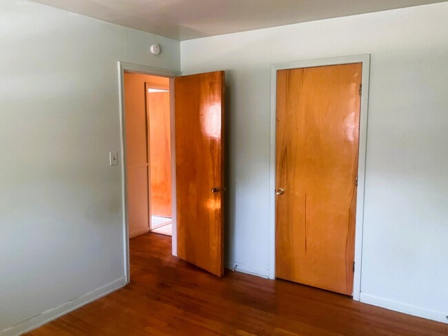 Building Photo - 17274 Bentler #51