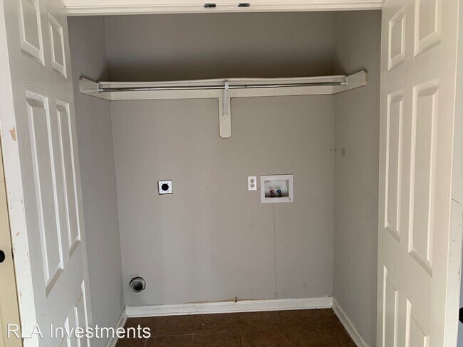 Foto del edificio - 3 br, 2 bath House - 203 N 2nd St