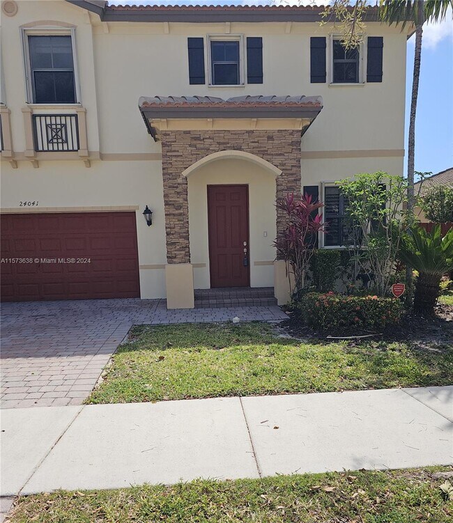 Building Photo - 24041 SW 114th Pl