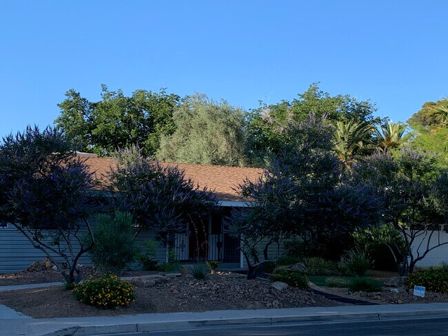 Foto del edificio - 2612 Mason Ave