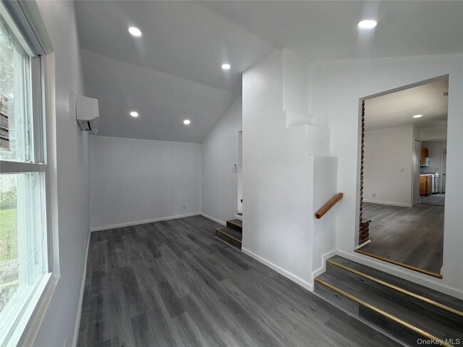 Building Photo - 3 Grand Haven Dr
