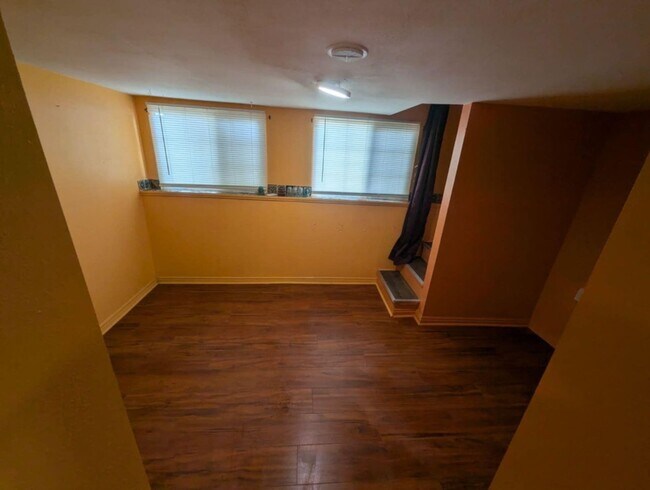 Foto del edificio - CS-129 W Main Street