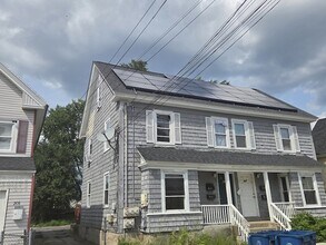 Building Photo - 210 Farnham St