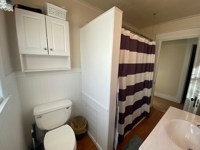 Bahía 5225 - 329 E Grandview Ave