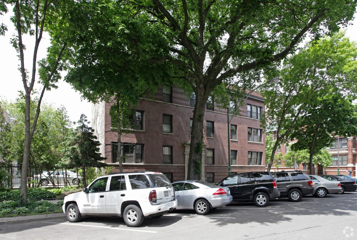 Building Photo - 5500-5502 S Everett Ave