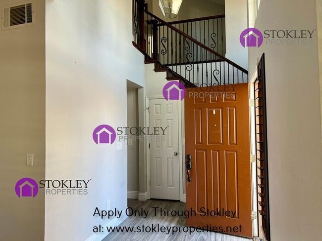 Foto del edificio - 1562 Terry Lynn Ln