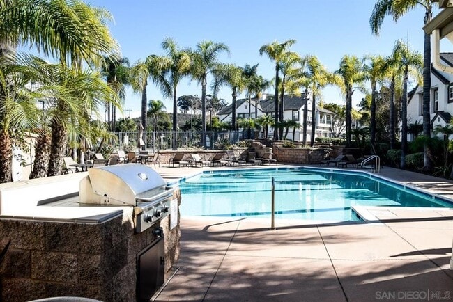 Foto del edificio - 2 Bedroom 2 Bath Condo with attached garage!