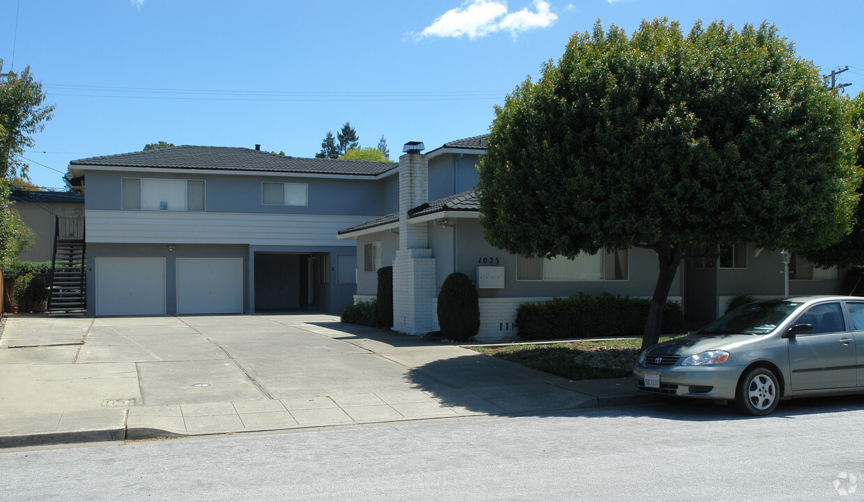 Primary Photo - 1025 Williams Way