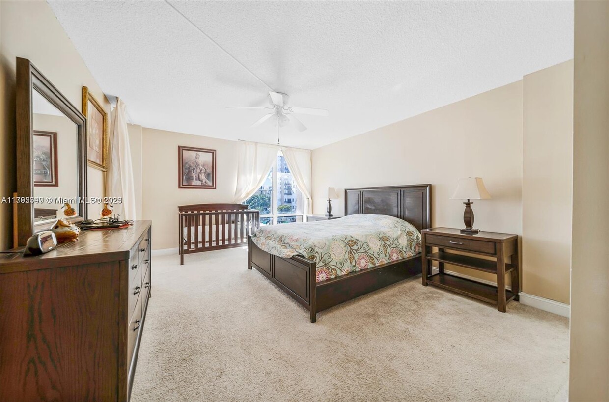 Foto principal - 1600 S Ocean Dr