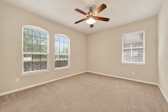 Building Photo - 111 Pheasant Run Dr