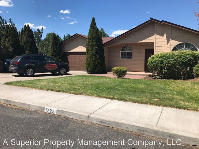 Building Photo - 3 br, 2 bath House - 1728 NE Mark Ct.