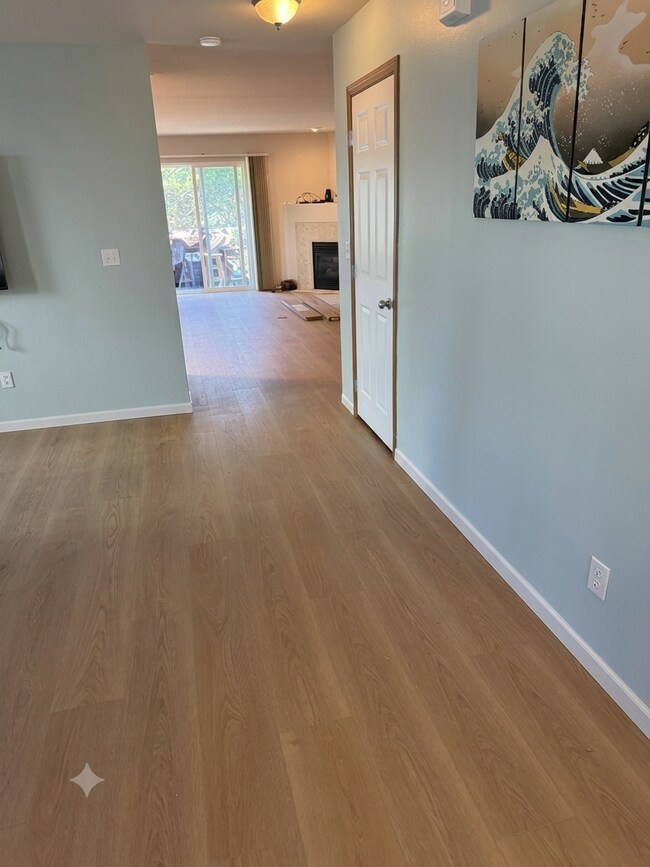 Foto del edificio - 1199 NW Redwing Dr