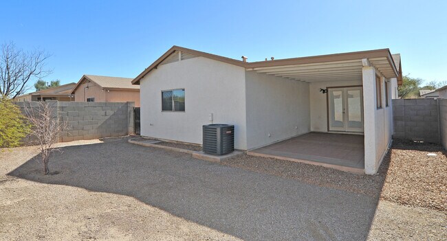 Building Photo - 1596 W Carey Belle Ct