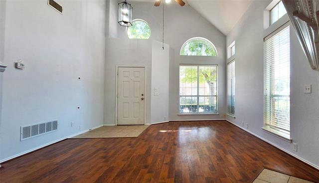 Building Photo - 6731 Canterbury Dr