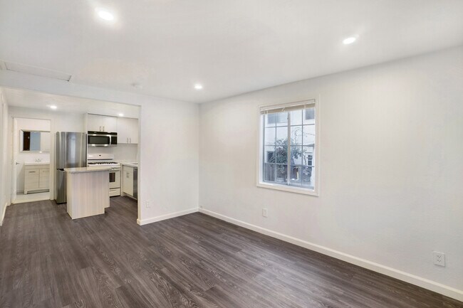 Foto del edificio - 1534 Woolsey St