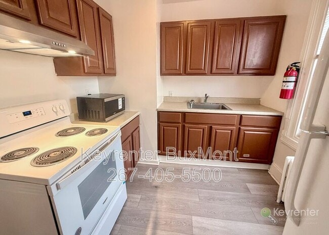 Foto del edificio - 16 N Rigby Ave