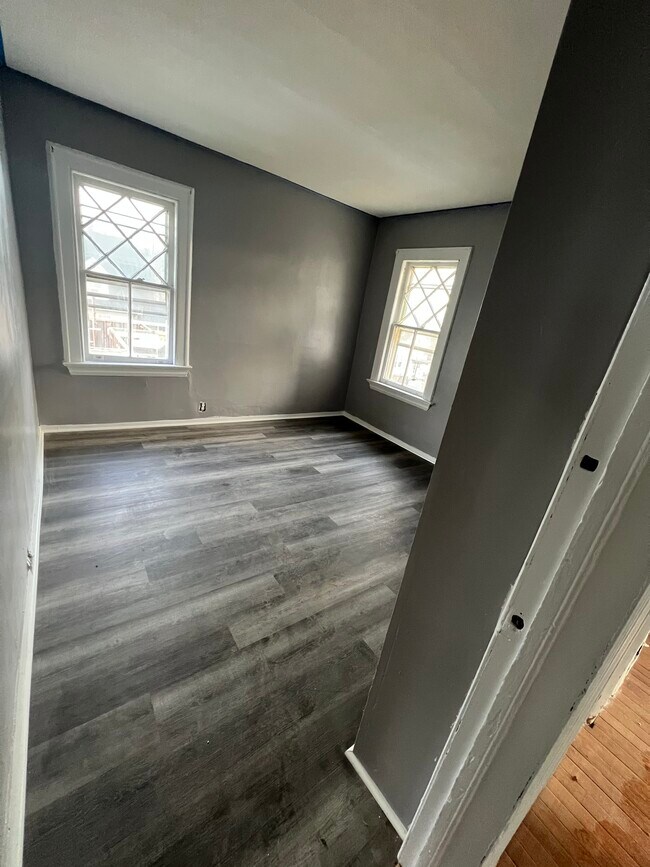 Bedroom 2 - 912 Maple Ave