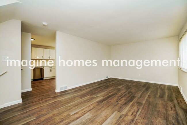 Building Photo - Gorgeous 4 Bedroom Home in Irwin