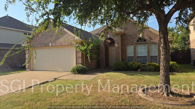 Building Photo - 3305 Woodbluff Ln