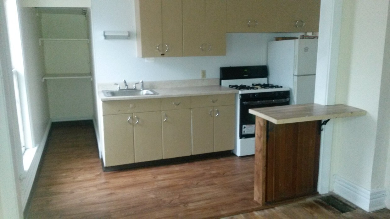 Kitchen - 6 High St