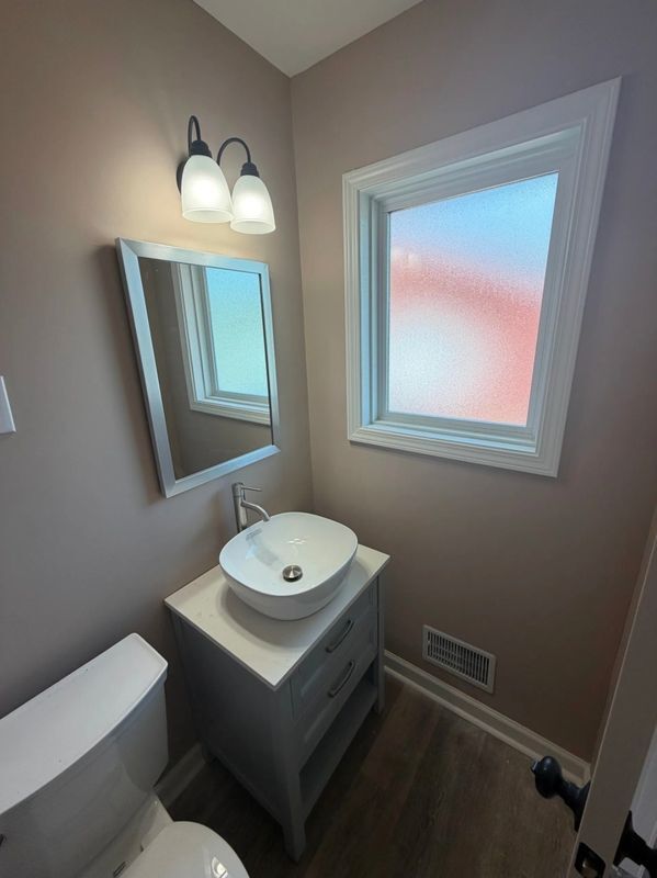 Foto del edificio - 5209 Eugene Way