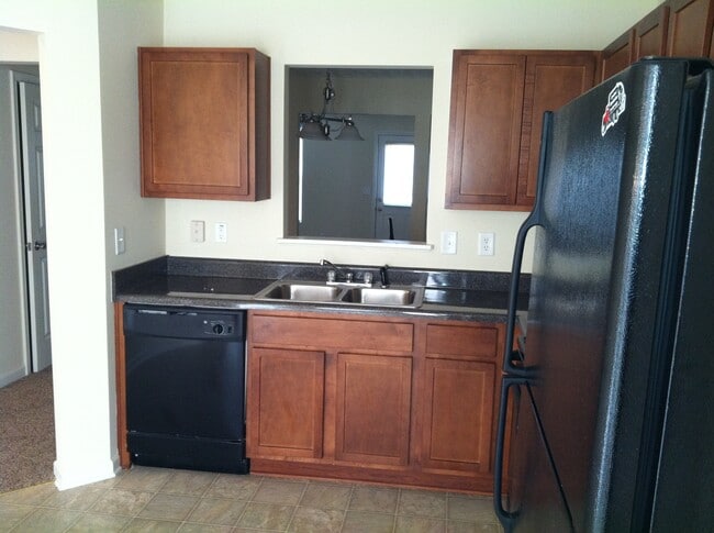 Foto del edificio - 7160 Grosbeak St