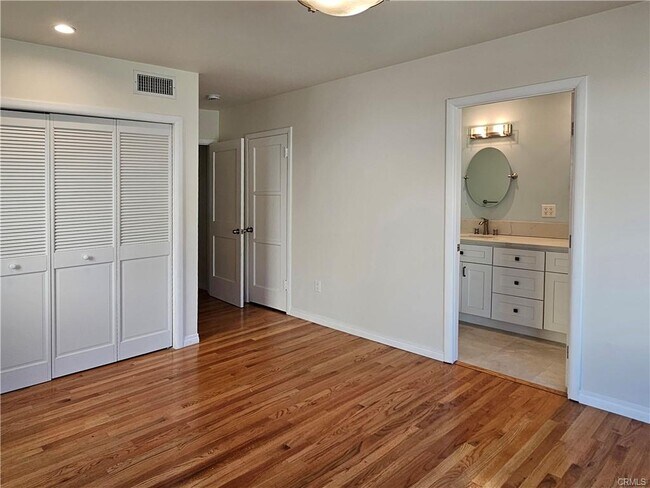 Foto del edificio - 17735 Bullock St