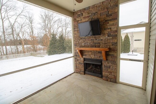 Building Photo - 1708 Marylee Ct