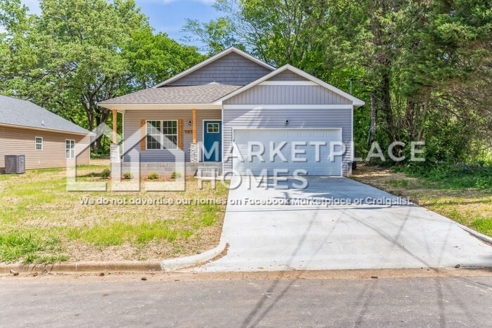 Foto principal - 1612 College St SE