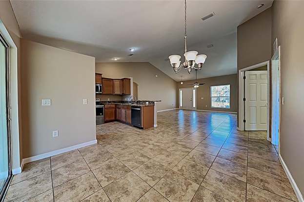 Foto del edificio - 4965 Mayflower St