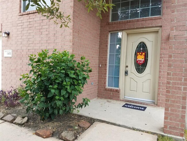 Foto del edificio - 1411 Danby Heath Ln