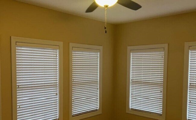 Foto del edificio - 2708 Pointe Ct