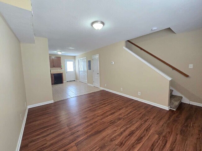 Foto del edificio - 805A OAK ARBOR CT CLARKSVILLE, TN 37040