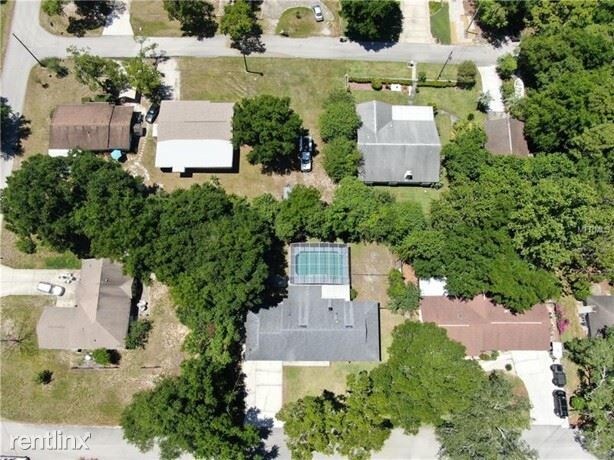 Building Photo - 3 br, 2 bath House - 1020 Spring Garden St