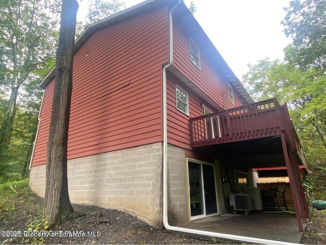 Foto del edificio - 1273 Chateau Dr