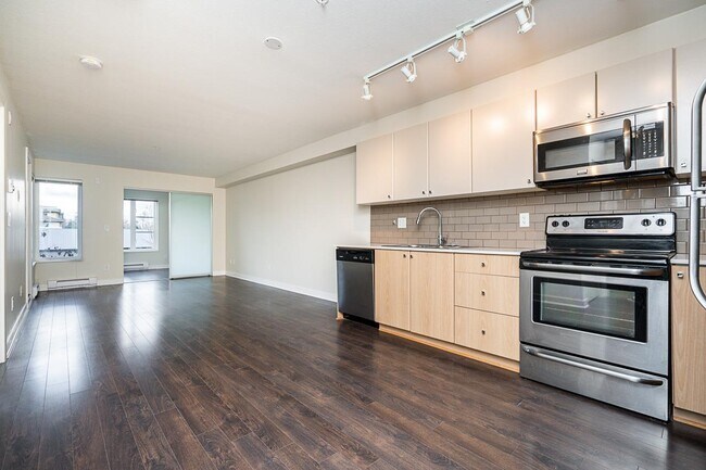 Building Photo - 13740 75A Av