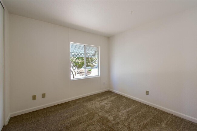 Building Photo - 1220 Tasman Dr
