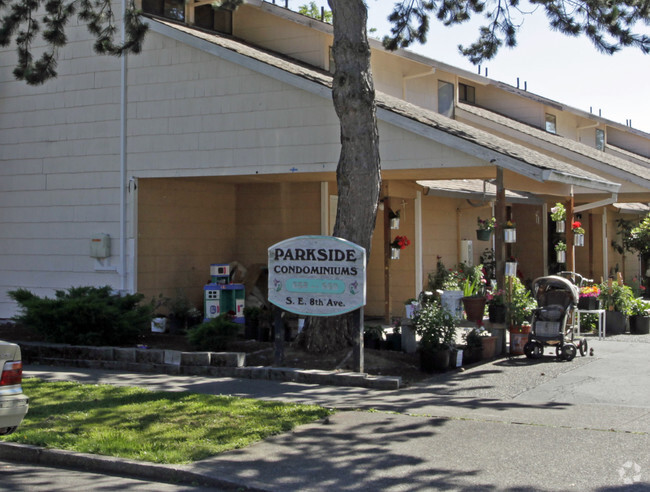 Foto del edificio - Parkside Townhomes