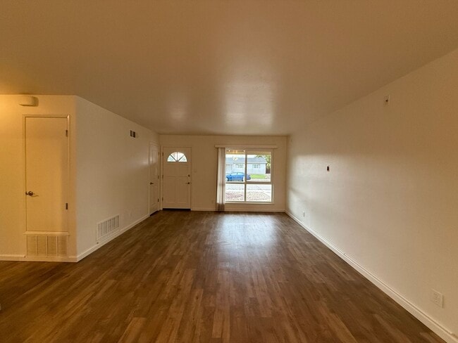 Foto del edificio - Orcutt Single Story Updated Home is Pet Friendly With Easy Access to 135/VSFB