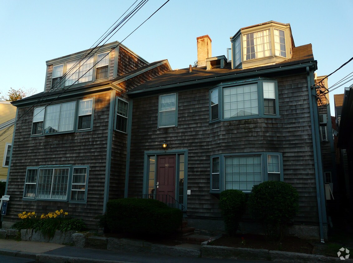 40 Main St, Rockport, MA 01966 Apartments in Rockport, MA