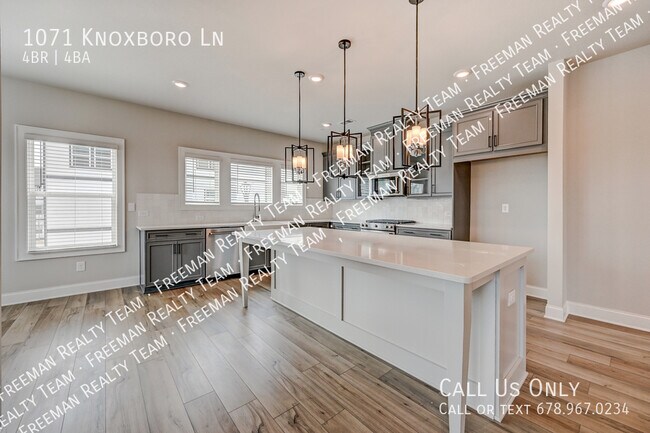 Foto del edificio - 1071 Knoxboro Ln