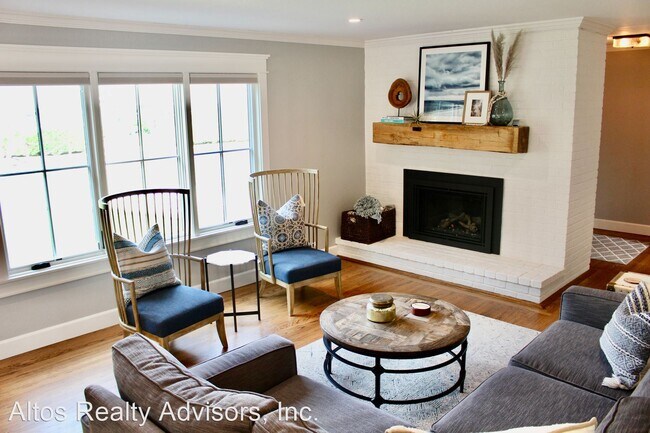Foto del edificio - 4 br, 3.5 bath House - 10 Los Alamos Court