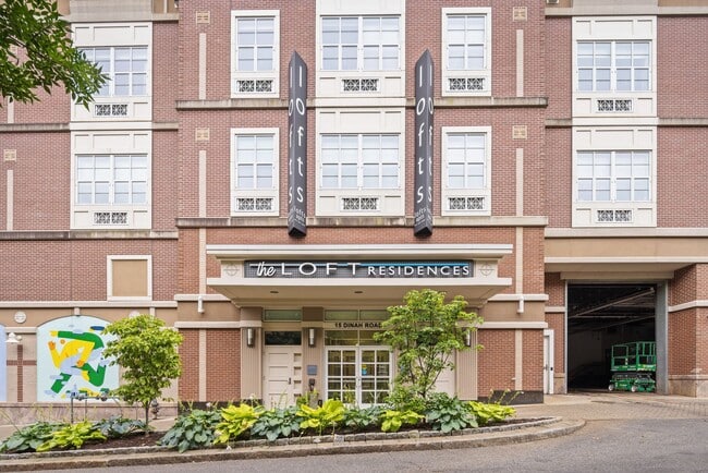 Building Photo - The Lofts at Blue Back Square