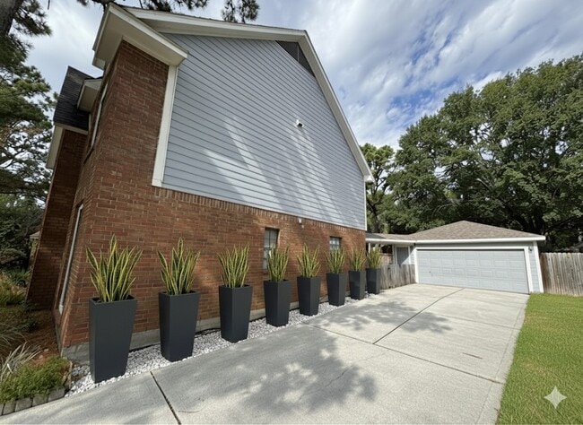 Foto del edificio - 16906 Scenic Lakes Way