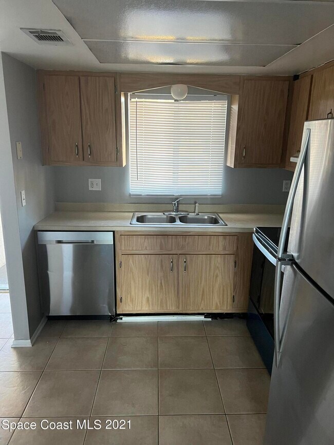 Foto del edificio - 1556 University Ln