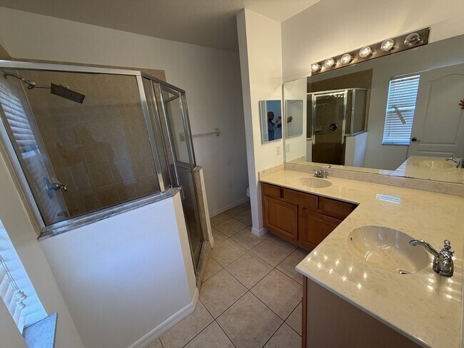 Foto del edificio - 449 Scarlatti Ct