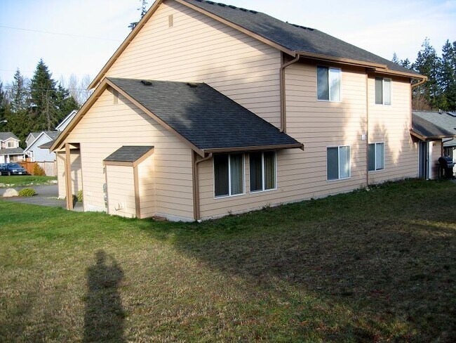 Foto del edificio - 18901 24th Ave W