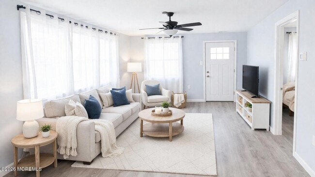 Building Photo - 700 Anglesea Ave