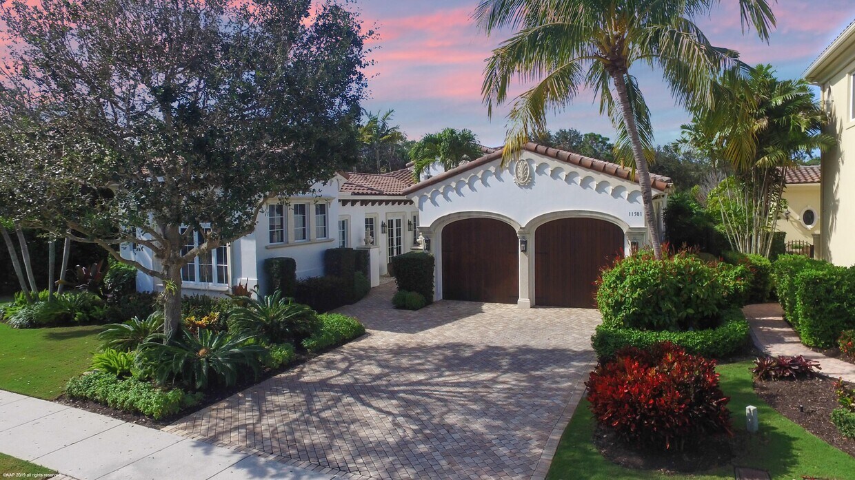 Primary Photo - 11501 Green Bayberry Dr